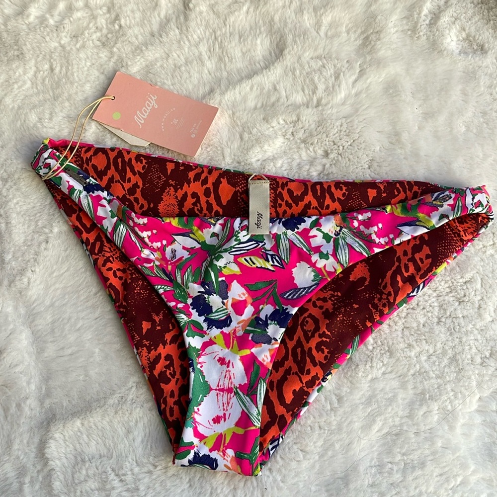 Maaji Zinnia journey double v reversible swim bottom